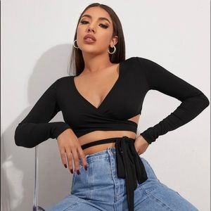 Cross Wrap Tie Front Rib-knit Crop Top